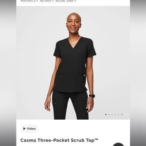 Casma Three-Pocket Scrub Top